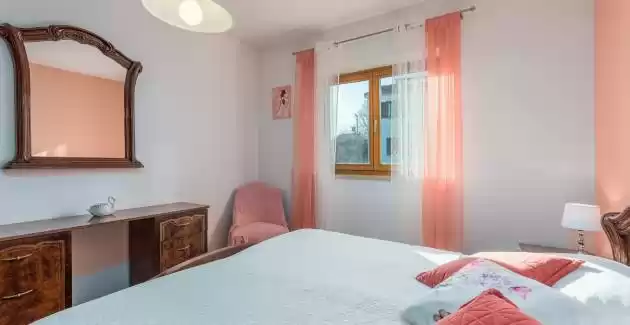 Apartment Katalin I mit 3 Schlafzimmern in der Nähe von Porec