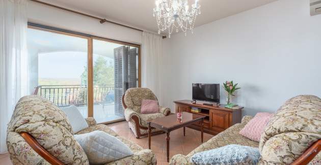 Appartamento Katalin I con Tre Camere da Letto vicino a Porec