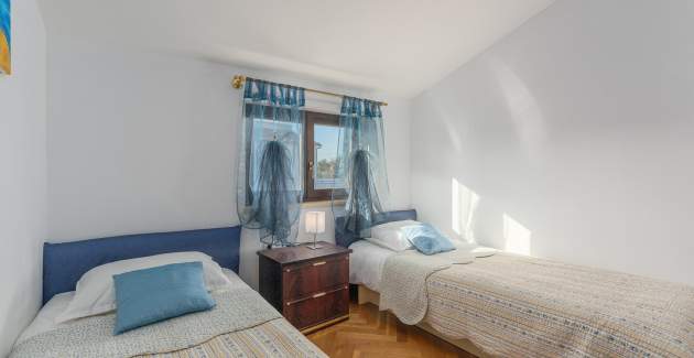 Ferienwohnung Katalin II im zweiten Stock in der Nähe von Porec