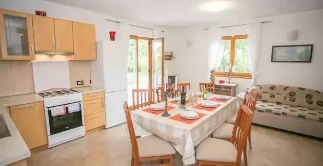 Vila Valmonida