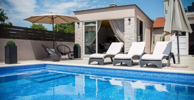 Gorgeous Villa Franka with Pool