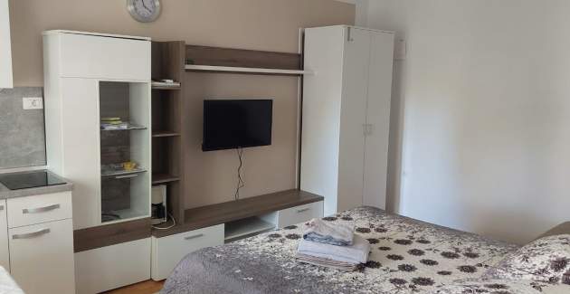 Cupar / Studio Apartment Karlo