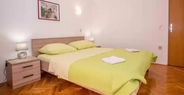 Apartman Mirjana V s balkonom i pogledom na more