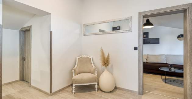 Apartment Dobrec III on The Second Floor with Sea View
