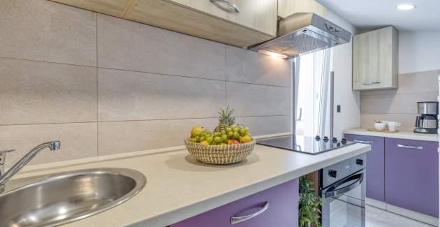 Apartment Dobrec III on The Second Floor with Sea View