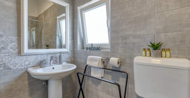 Apartment Dobrec III on The Second Floor with Sea View