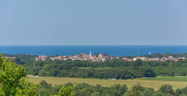 Apartment Dobrec III on The Second Floor with Sea View