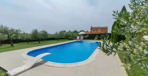 Luxus Villa Rosa