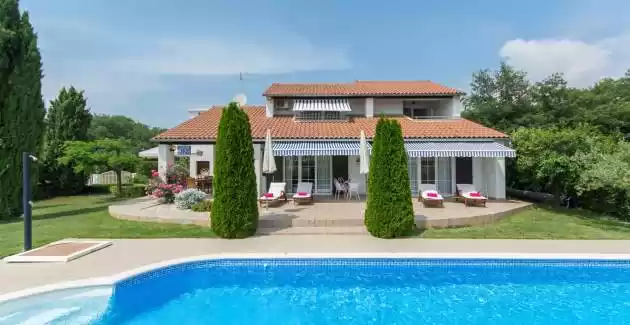 Luxury Villa Rosa