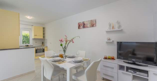 Apartment Emanuela I - Silver Holiday House