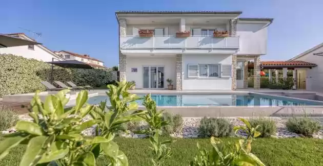 Villa Irena with Private Pool in Porec