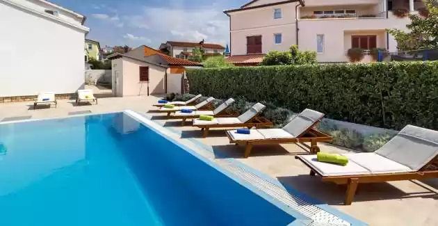 Villa Irena mit eigenem Pool in Porec