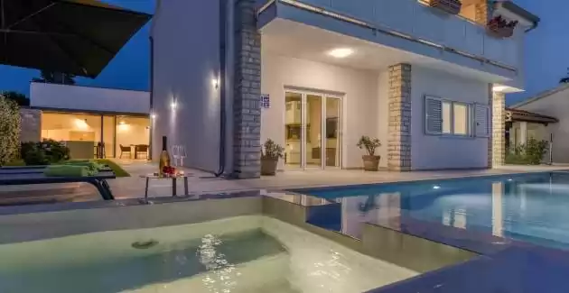 Villa Irena with Private Pool in Porec