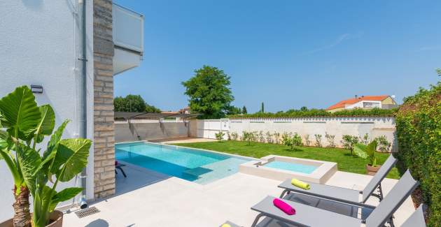 Villa Irena with Private Pool in Porec