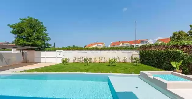Villa Irena with Private Pool in Porec