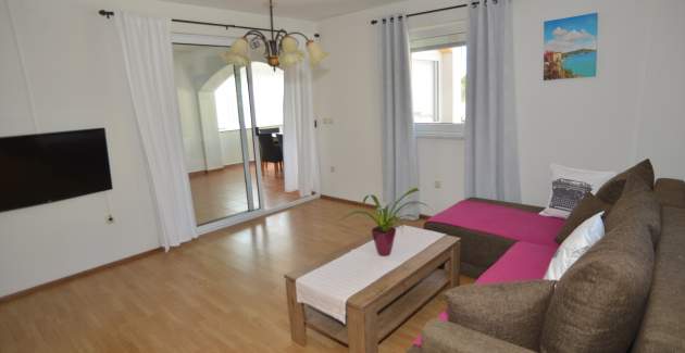 Three-Bedroom Apartment Josip Cancini A4 with Terrace - Cancini
