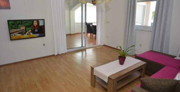 Three-Bedroom Apartment Josip Cancini A5 with Terrace - Cancini