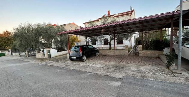 Apartment Dino I mit 1 Schlafzimmer und Terrasse