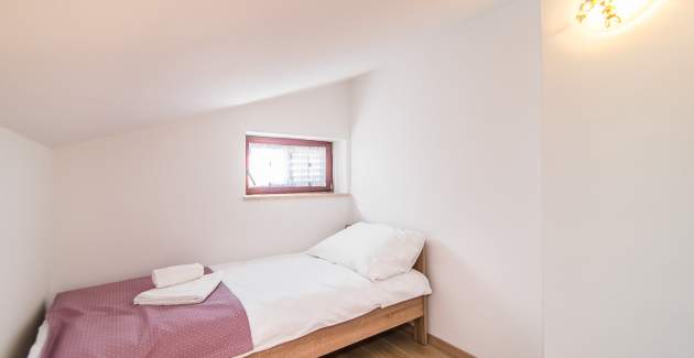 Dvosobni apartman Dino III s krovnom terasom