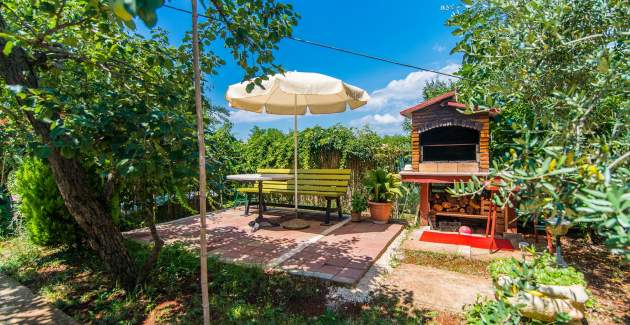 Ferienwohnung Teri mit Terrasse und Garten