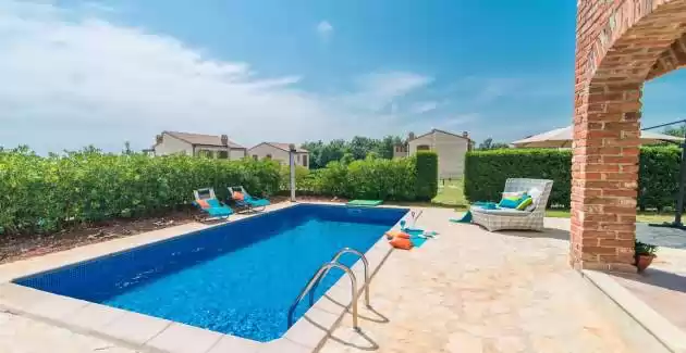 Autentična istarska kamena Villa Ana u naselju Paradiz