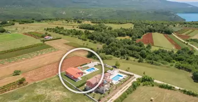 Obiteljska villa Kata - 1,5 km od mora