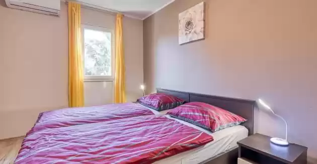 Moderan apartman KIM 200 m od mora