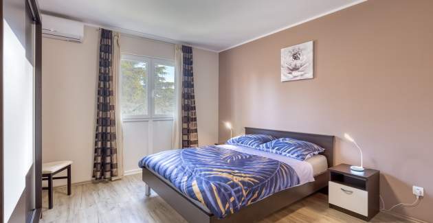 Modern Apartment KIM 200 m from The Sea