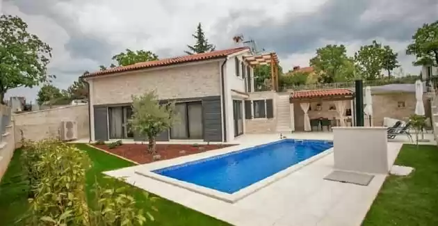 Modern Villa Sol Anima