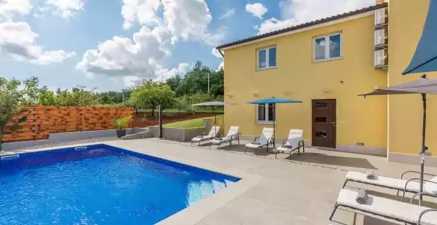 Villa Zupan con piscina privata