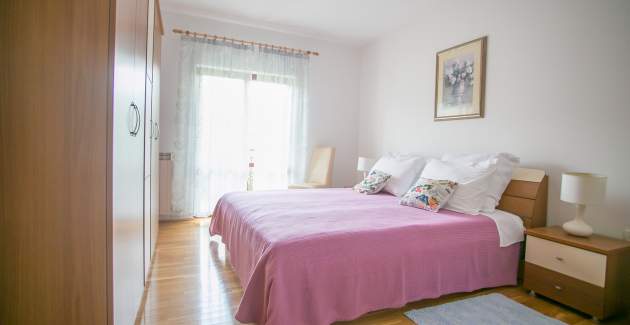 Apartment Maria I with Terrace