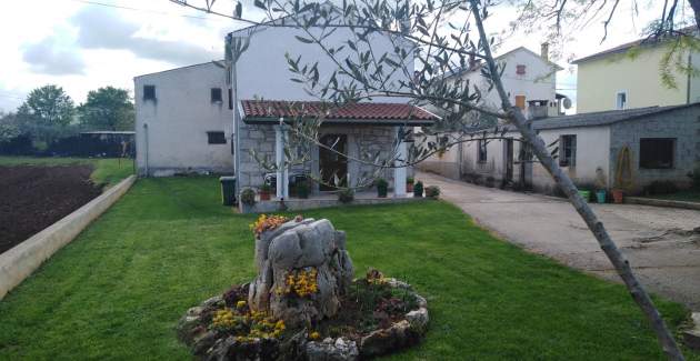 Appartamento con due camere da letto Legovic con Giardino
