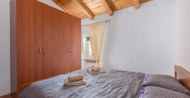 Appartamento con due camere da letto Legovic con Giardino