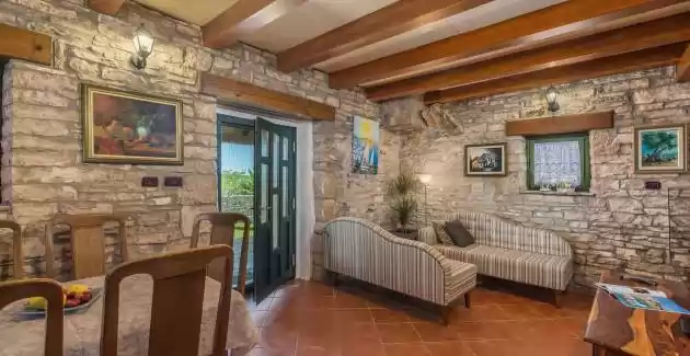 Villa Ana Rita s jacuzzijem i grijanim bazenom