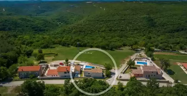 Villa Ana Rita s jacuzzijem i grijanim bazenom