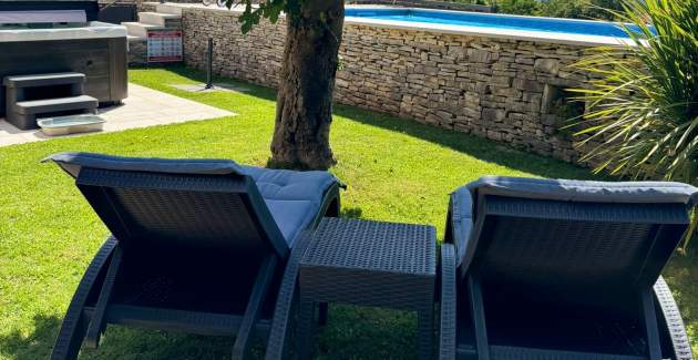 Villa Ana Rita s jacuzzijem i grijanim bazenom