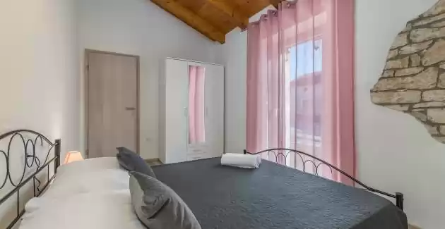 Beautiful Stone House Villa Irma