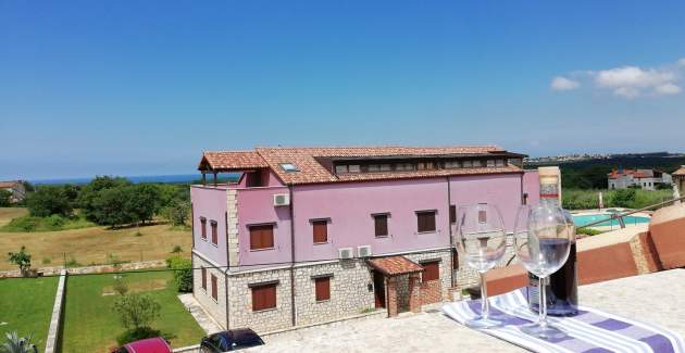 Appartamento Sofia con terrazza sul tetto e vista mare a Gedici