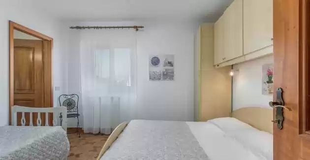 Apartman Orzan s balkonom i pogledom na more III