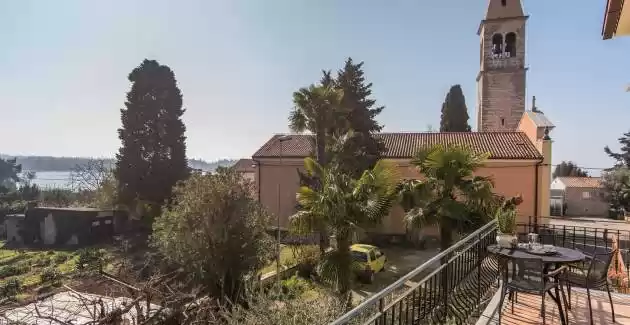 Apartment Orzan III mit Balkon und Meerblick