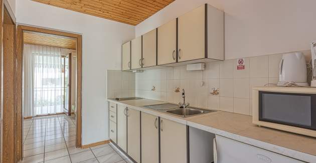 Apartment Kiki I with Balcony