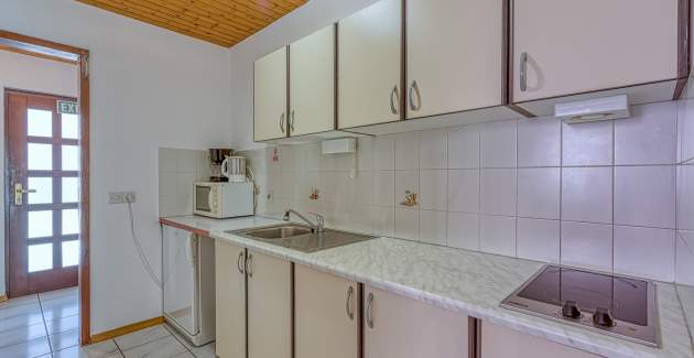 Apartman Kiki III s balkonom 