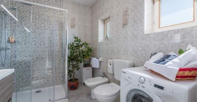 Apartment Loredana mit Terrasse und Garten