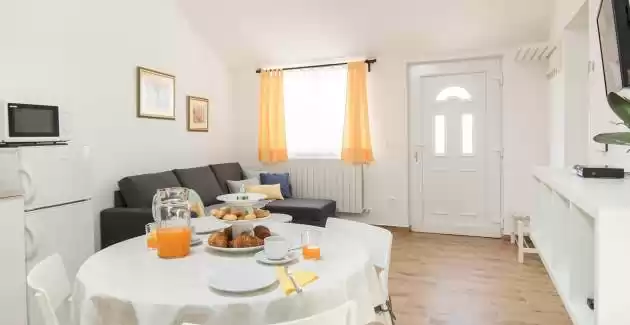 Apartment Bruneta mit Meerblick in Vabriga