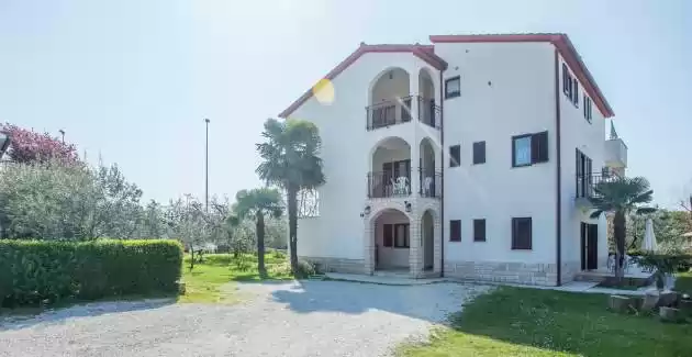 Apartment Mirjana IV with Balcony