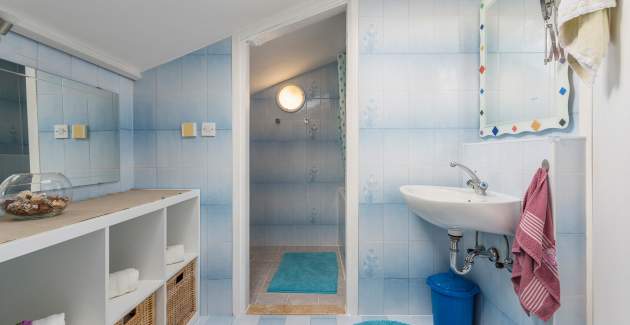 Apartman Ana s krovnom terasom - pogled more