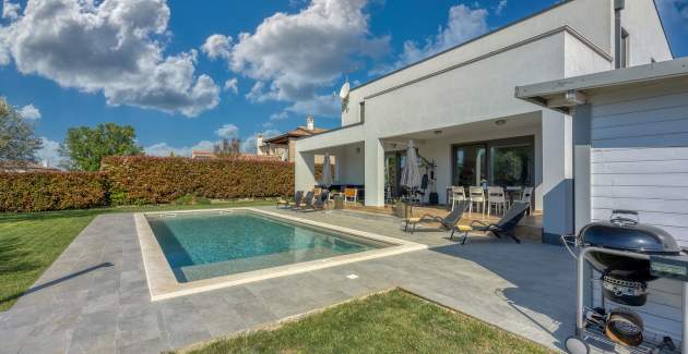 Moderne Villa Gina mit privatem Pool