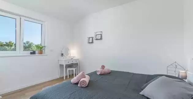 Moderne Villa Gina mit privatem Pool