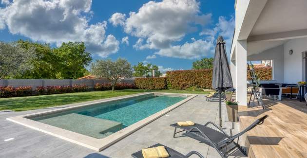 Moderne Villa Gina mit privatem Pool