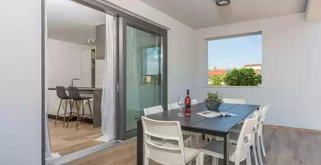 Moderne Villa Gina mit privatem Pool